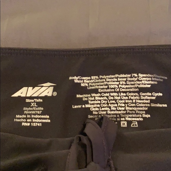 Bundle of workout shorts XL - Picture 4 of 8